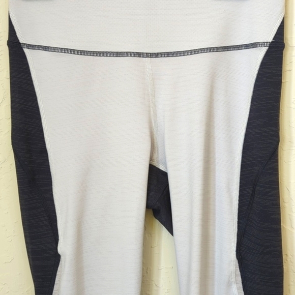 Outdoor Voices TechSweat 7/8 Zoom Leggings Cloud/Night/Coyote Size Small - Picture 7 of 13